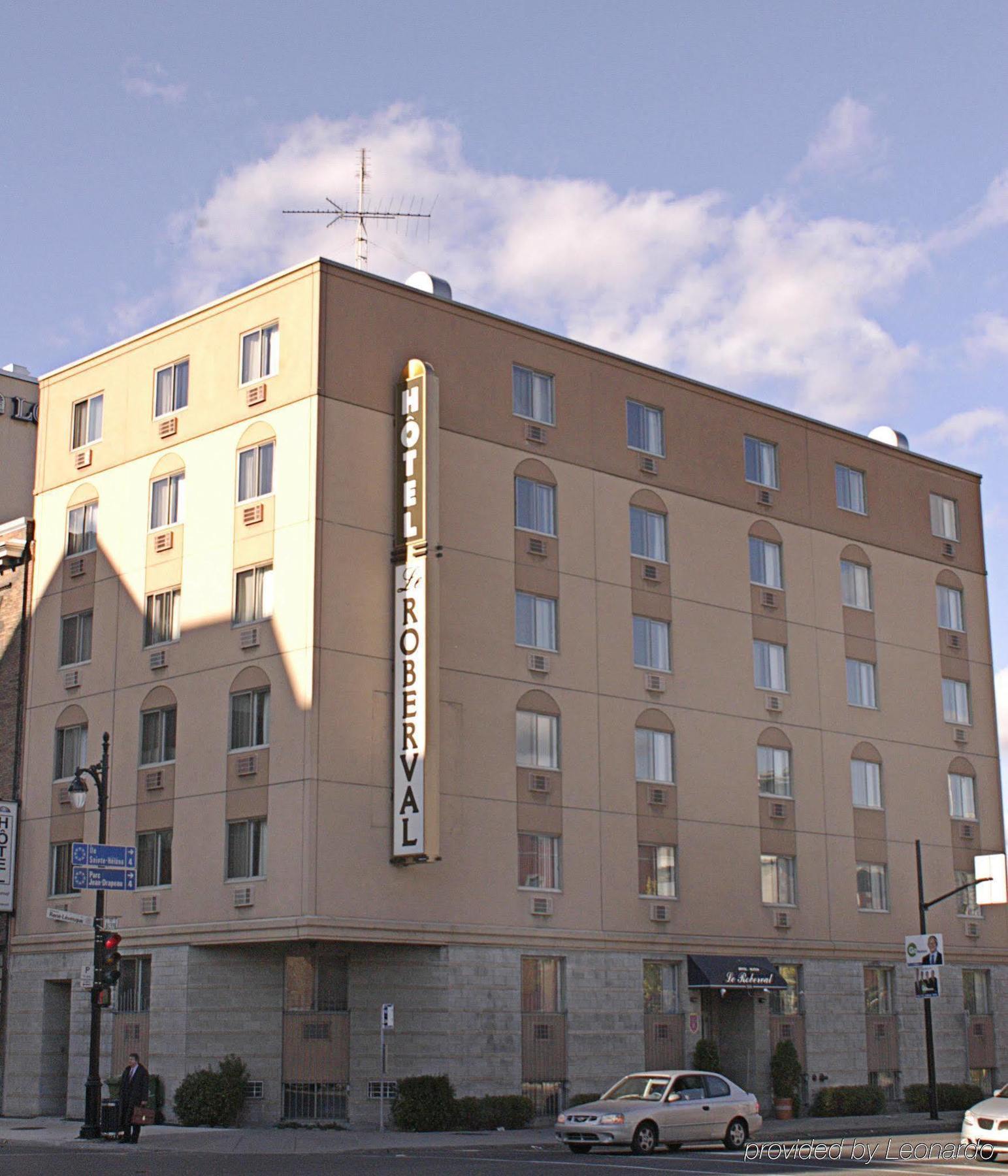ホテル ル ローバーバル モントリオール エクステリア 写真