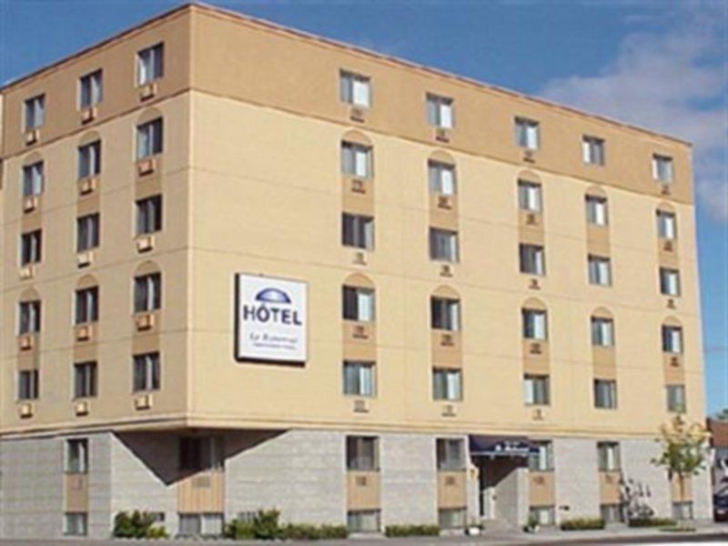 ホテル ル ローバーバル モントリオール エクステリア 写真